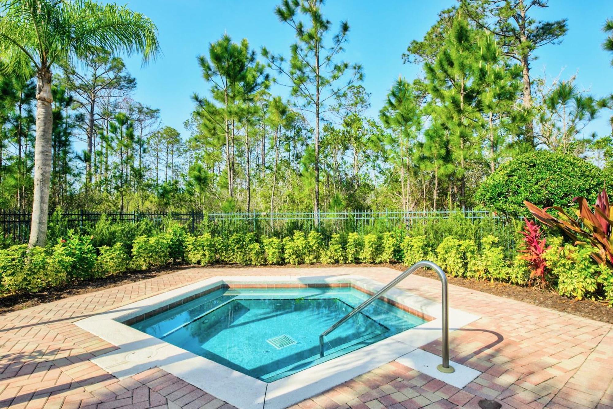 Stunning 2Br Condo With Hot Tub And Pool, Near Disney! Орландо Екстер'єр фото