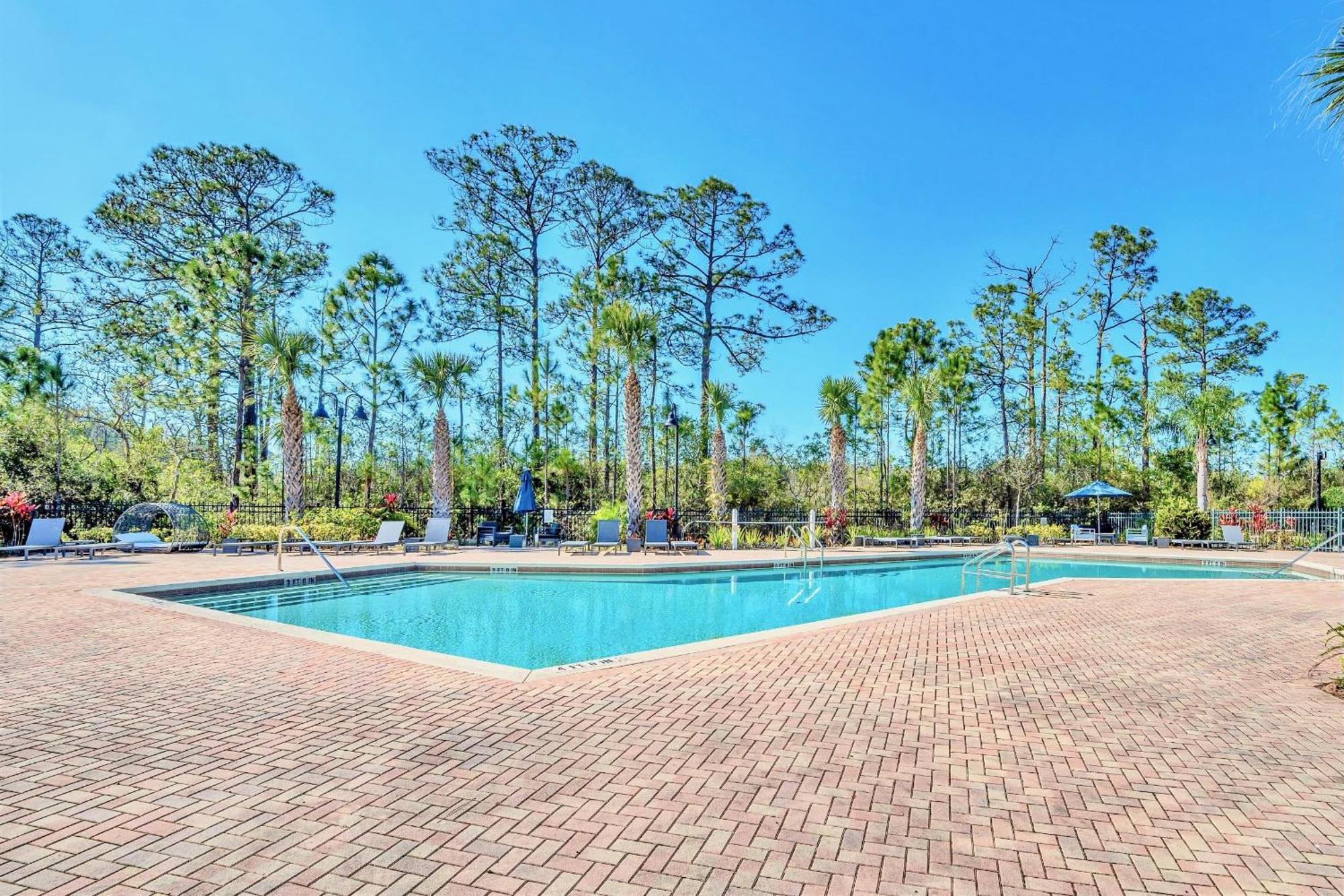 Stunning 2Br Condo With Hot Tub And Pool, Near Disney! Орландо Екстер'єр фото