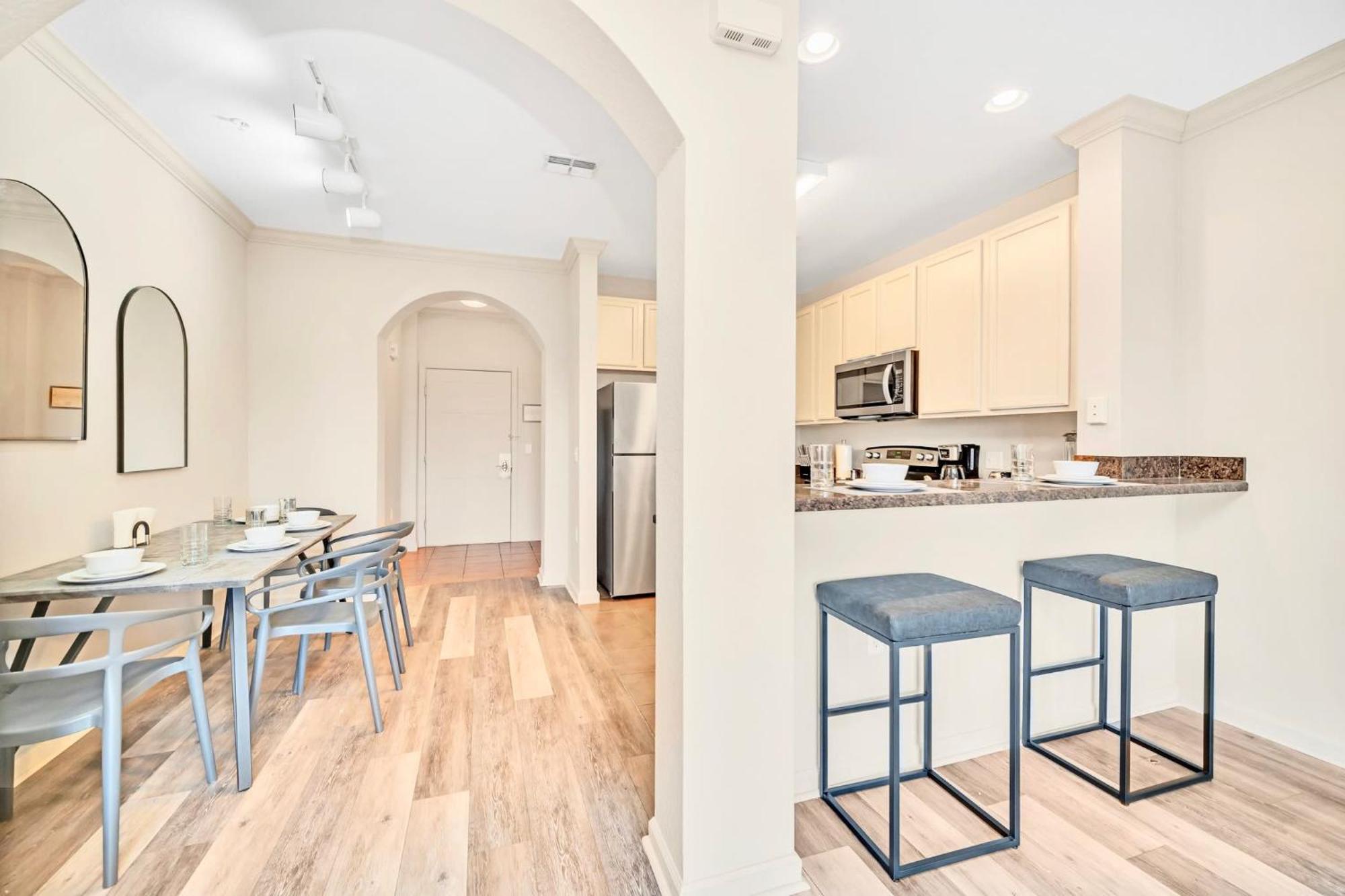 Stunning 2Br Condo With Hot Tub And Pool, Near Disney! Орландо Екстер'єр фото