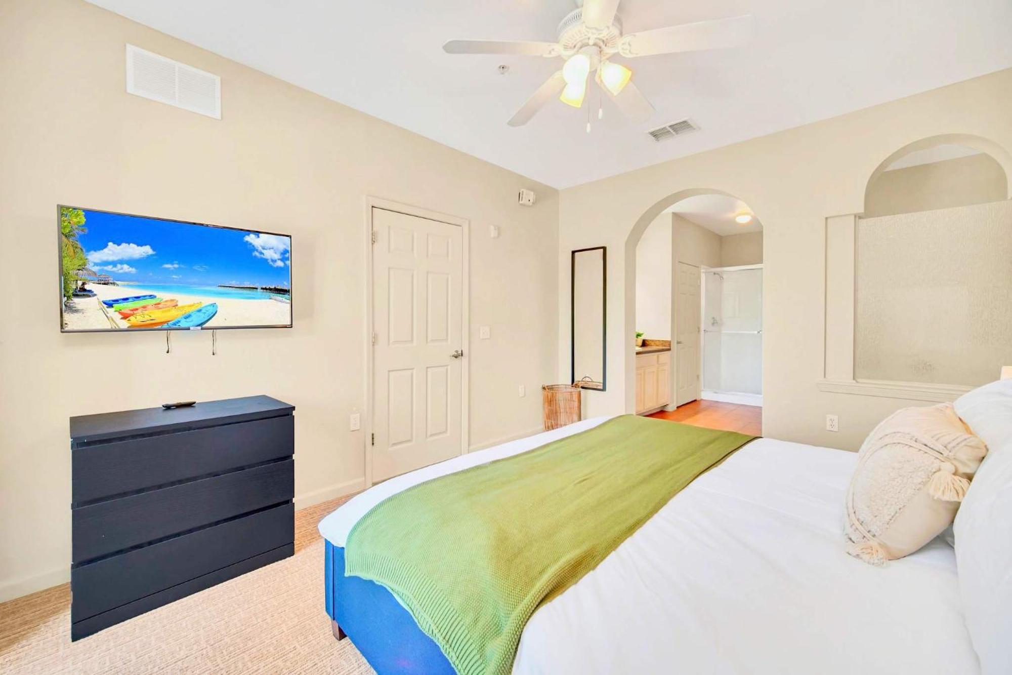 Stunning 2Br Condo With Hot Tub And Pool, Near Disney! Орландо Екстер'єр фото