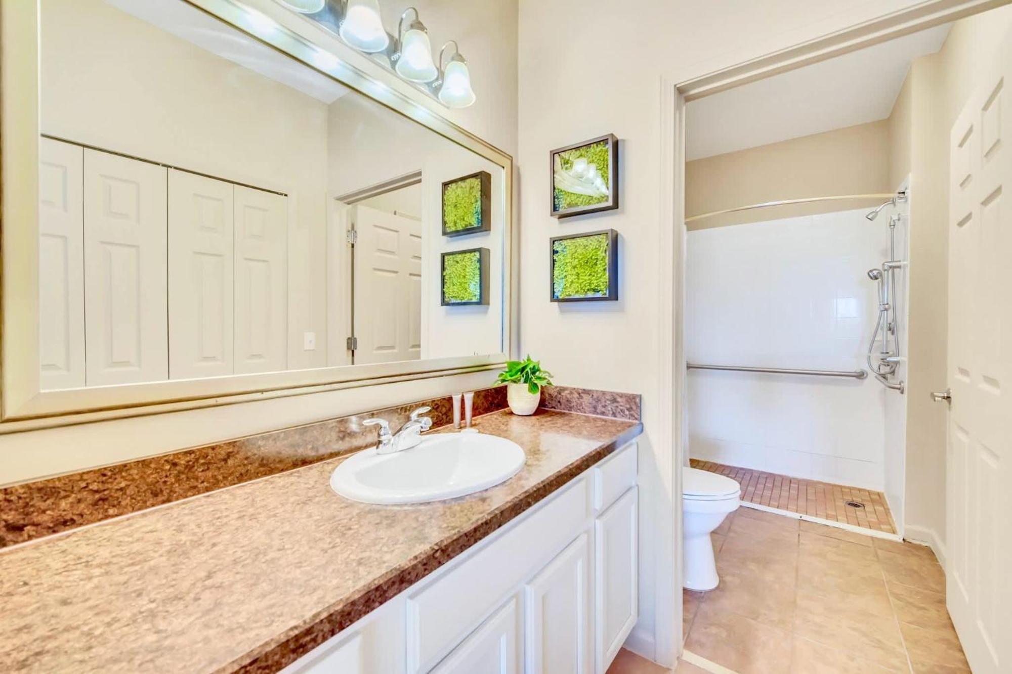 Stunning 2Br Condo With Hot Tub And Pool, Near Disney! Орландо Екстер'єр фото